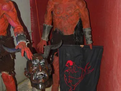 Maskenausstellung 2011 Bild 37