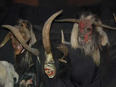 Maskenausstellung 2011 Bild 18