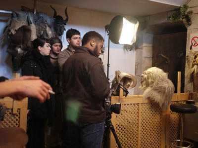 Filmteam aus Amerika im Krampusmuseum Bild 8