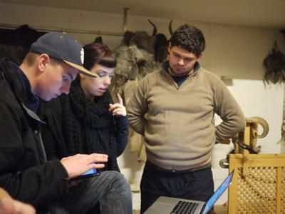 Filmteam aus Amerika im Krampusmuseum Bild 33